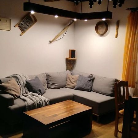 Swiety Spokoj Palesnica Exteriér fotografie