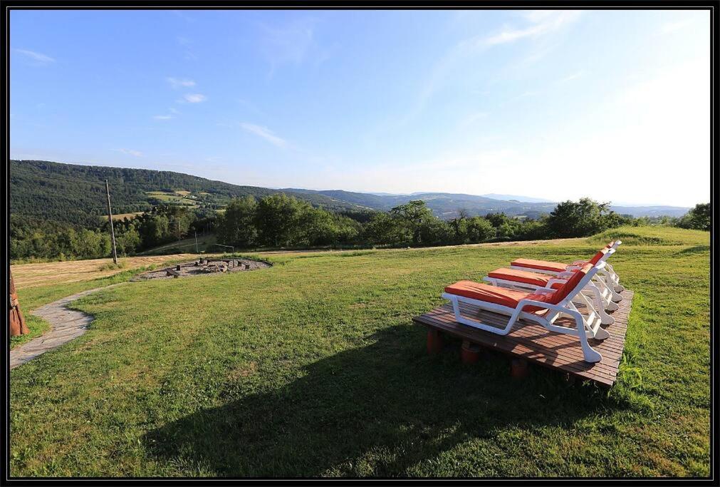 Swiety Spokoj Palesnica Exteriér fotografie