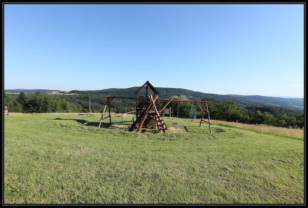 Swiety Spokoj Palesnica Exteriér fotografie