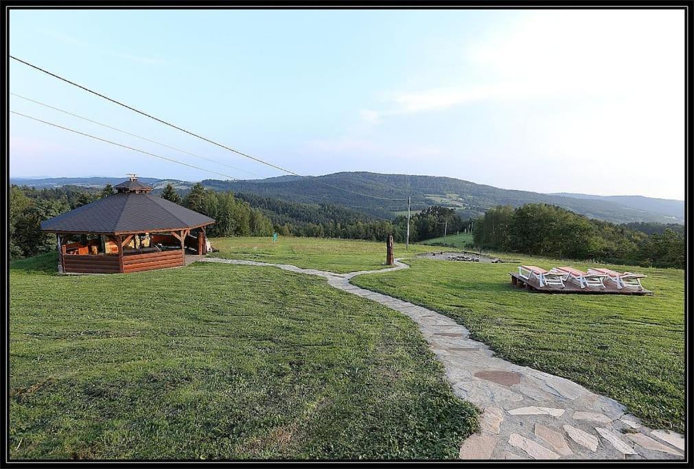 Swiety Spokoj Palesnica Exteriér fotografie